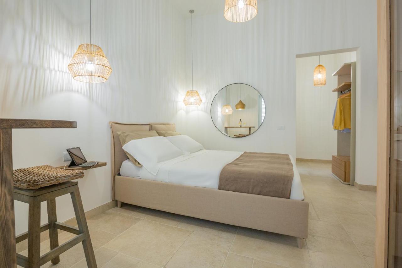 Filia Solis - Old Town Suites & Spa Brindisi Exterior photo