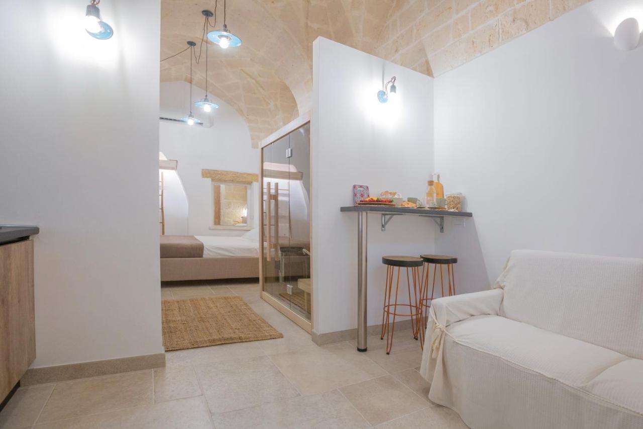 Filia Solis - Old Town Suites & Spa Brindisi Exterior photo